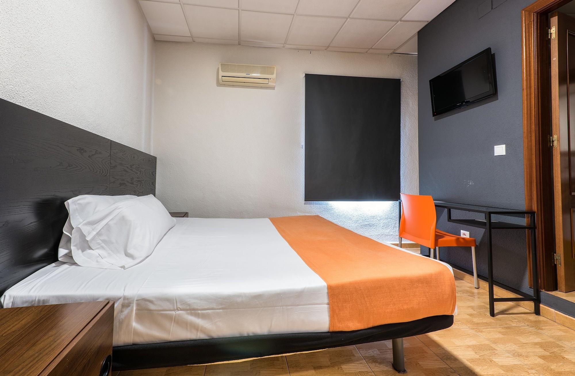 Hotel Kubik Caces