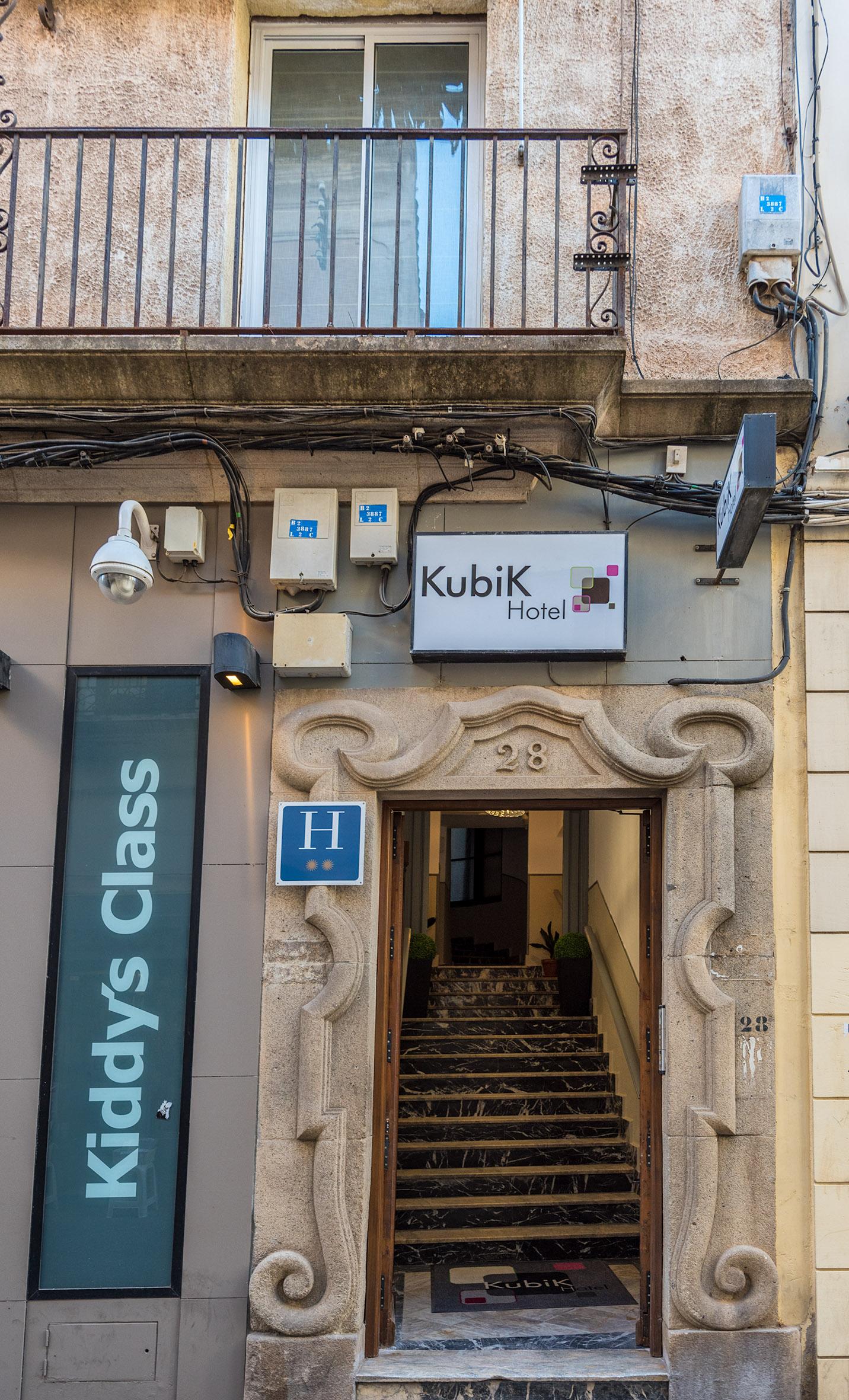 Hotel Kubik 2*
