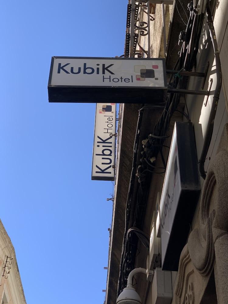 Kubik Hotel