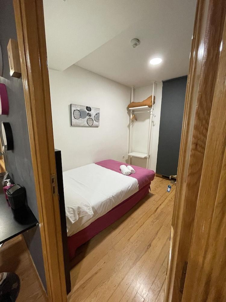 Hotel Kubik Caces